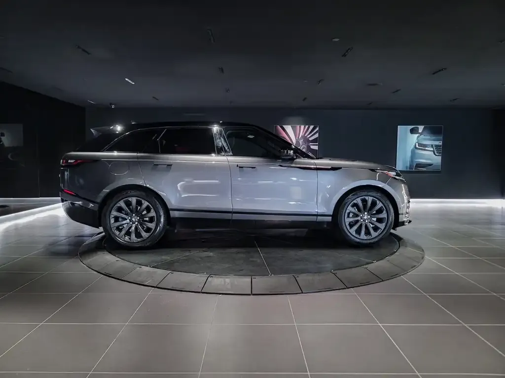 Land Rover Range Rover Velar 2018 photo 4