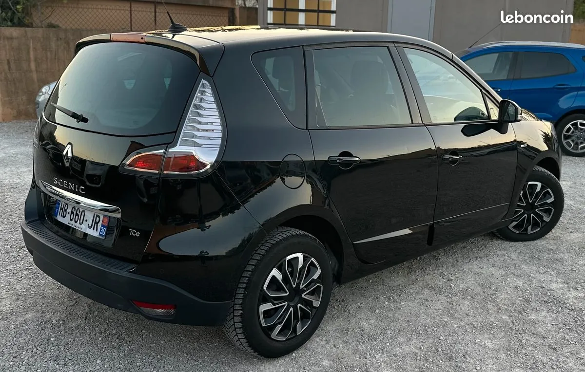 Renault Scenic 2013 photo 2