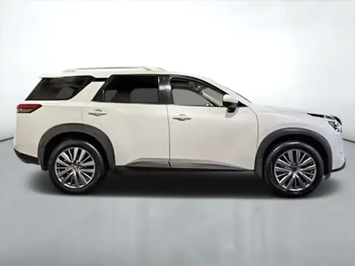Nissan Pathfinder 2022 photo 2