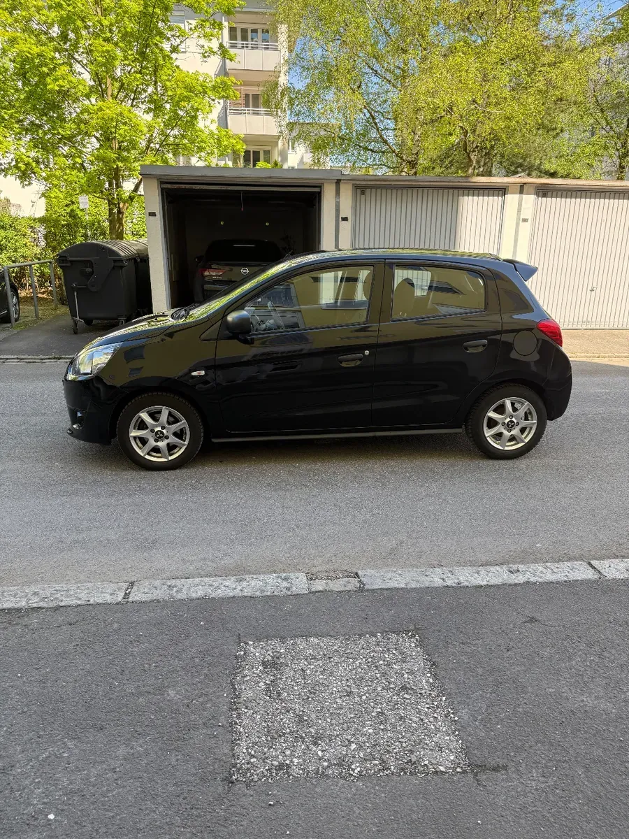 Mitsubishi Space Star 2014 photo 2
