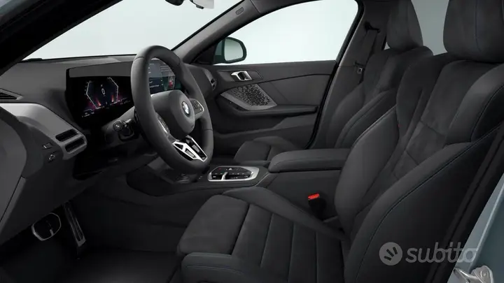BMW 118D 2023 photo 2