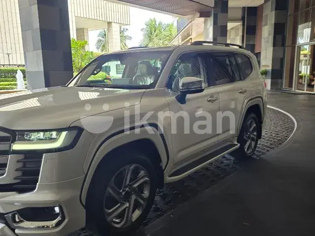 Toyota Land Cruiser 2025 photo 2