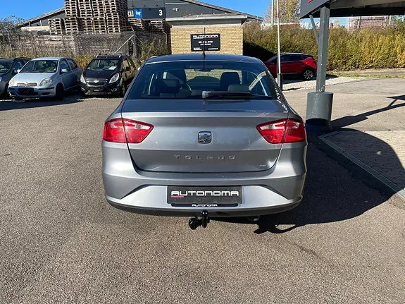 Seat Toledo 2013 photo 4