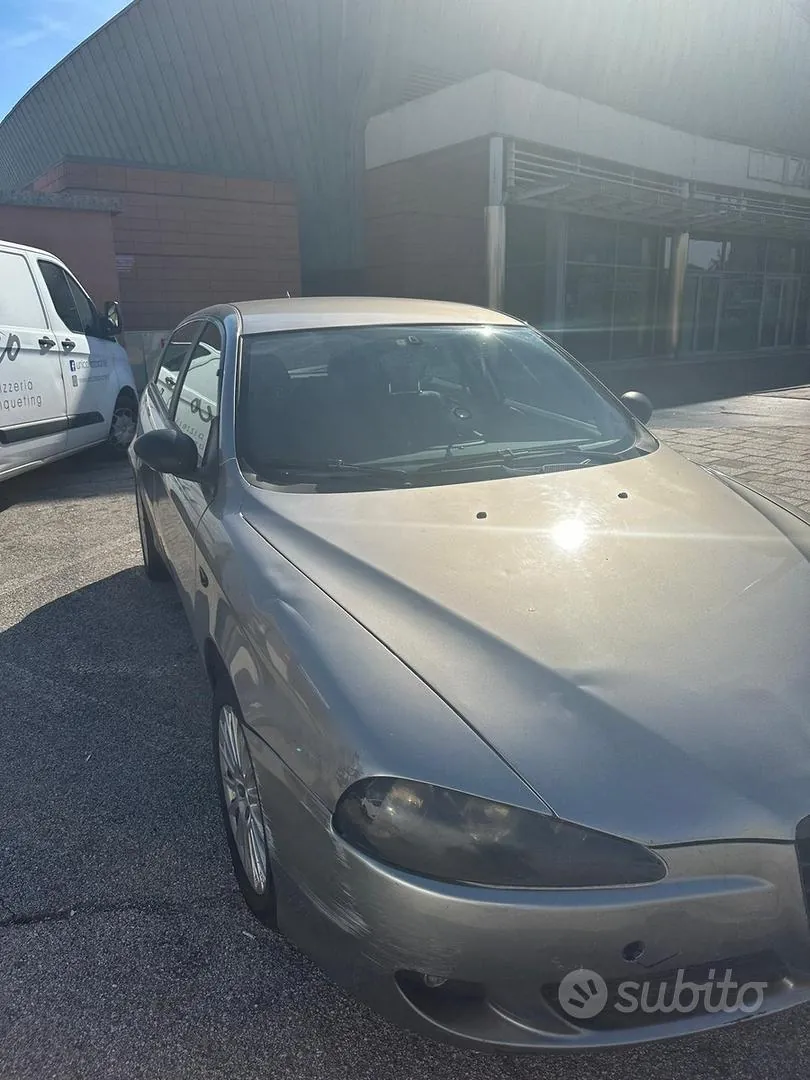 Alfa Romeo 147 2008 photo 4