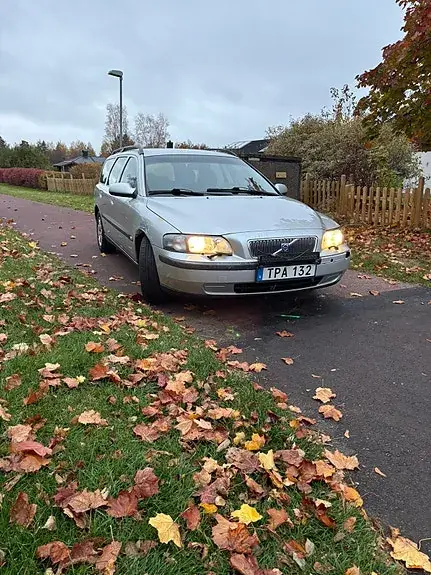 Volvo V70 2002 photo 2