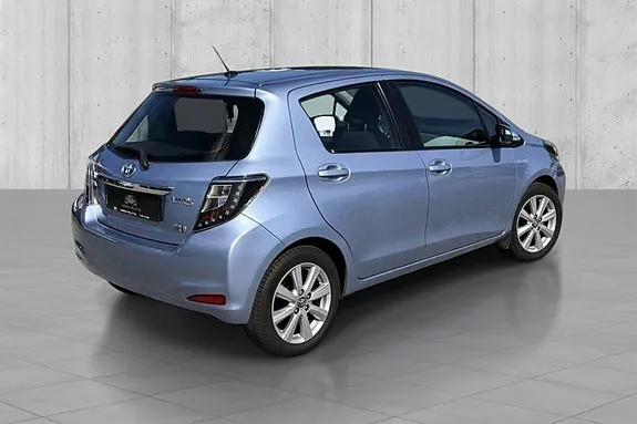 Toyota Yaris 2012 photo 3