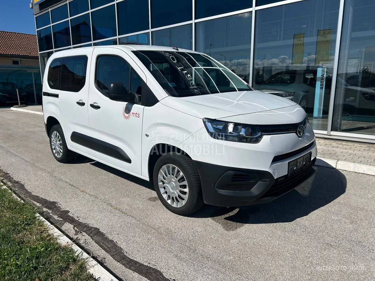 Toyota Proace City 2021 photo 2