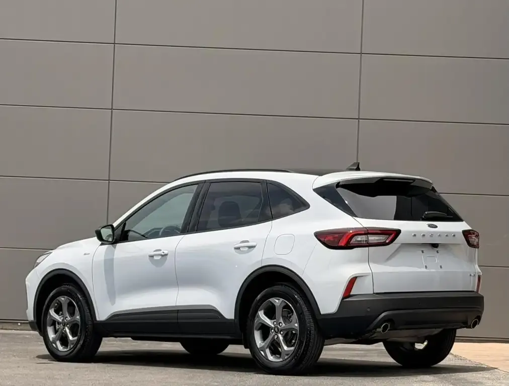Ford Escape 2025 photo 5