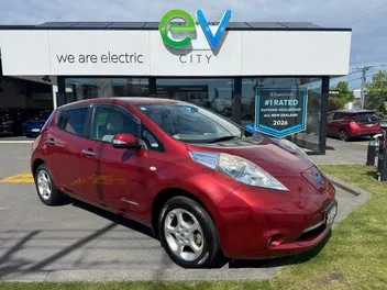 Nissan Leaf 2012 photo 2