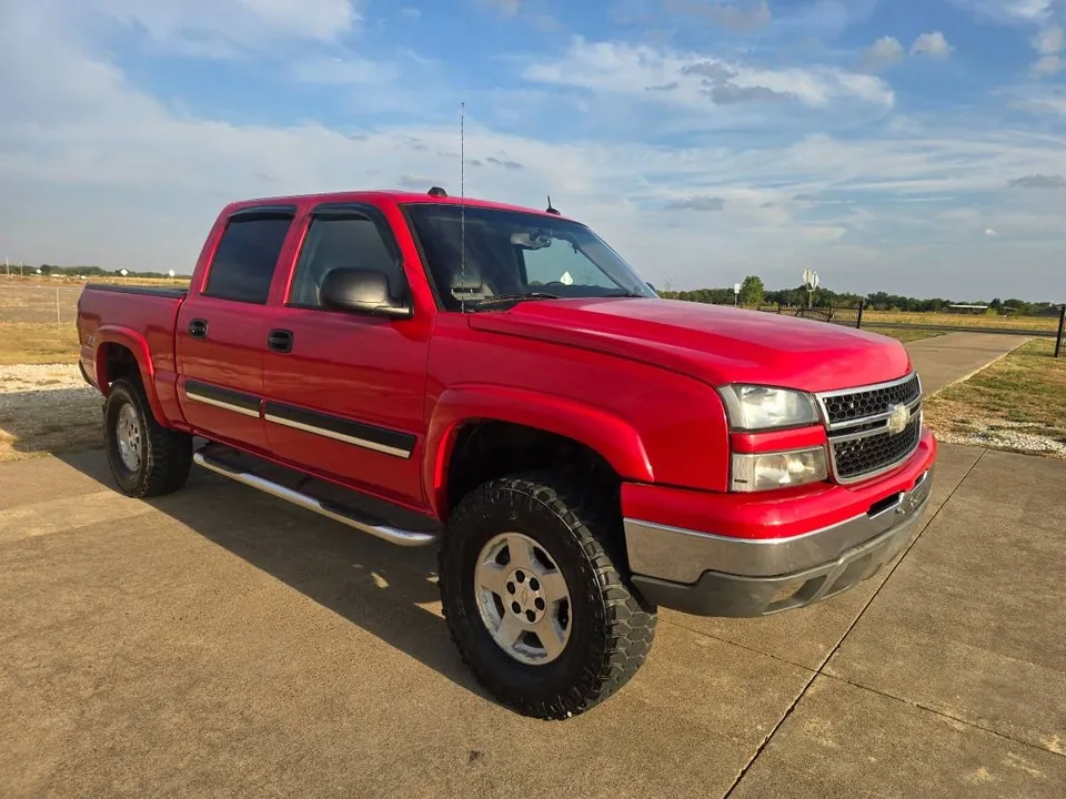 Chevrolet Silverado 1500 2005 photo 2