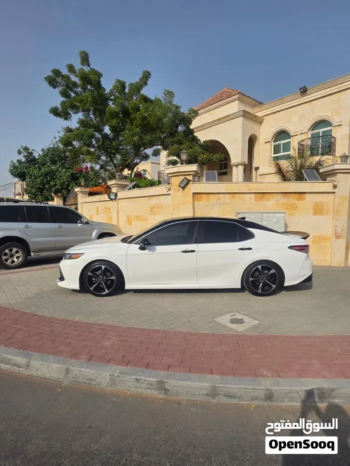 Toyota Camry 2020 photo 2