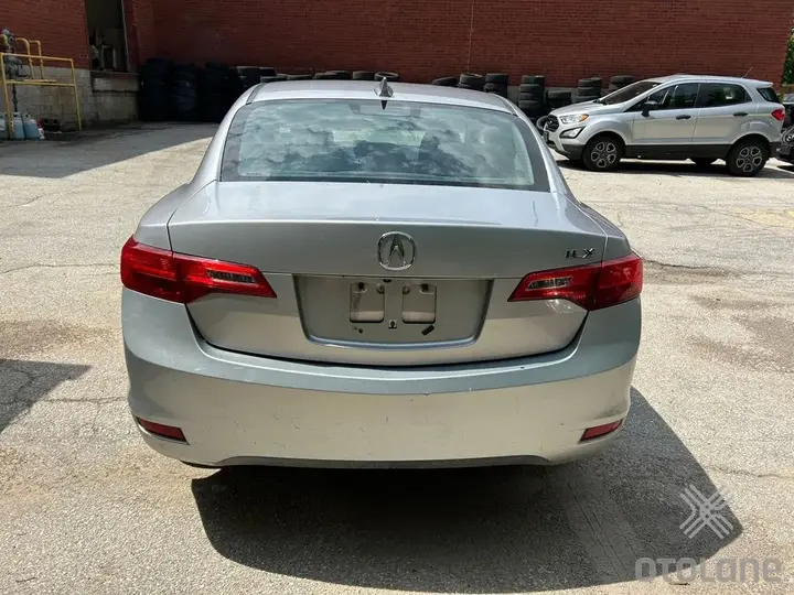 Acura Ilx 2013 photo 3