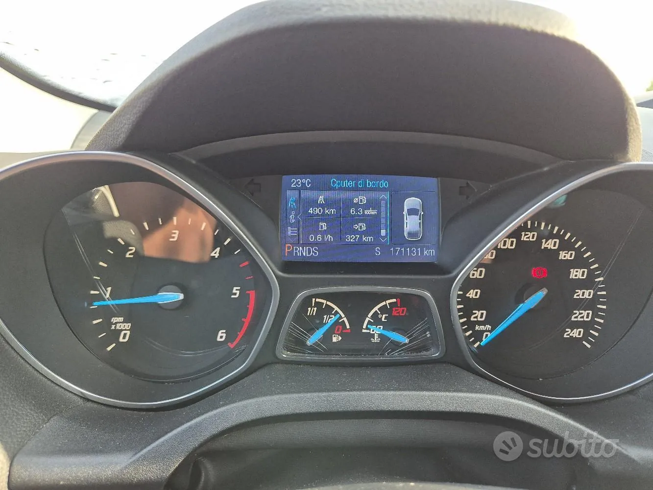 Ford Kuga 2013 photo 4