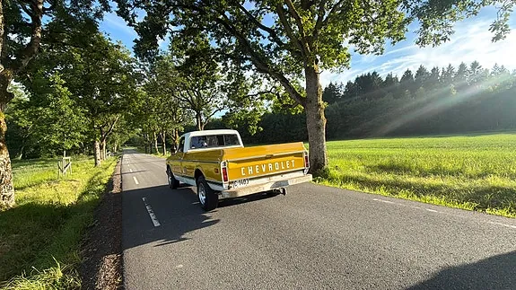 Chevrolet C10 1970 photo 3