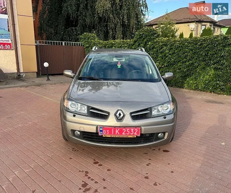 Renault Megane 2009 photo 2