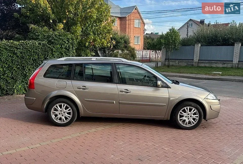 Renault Megane 2009 photo 3
