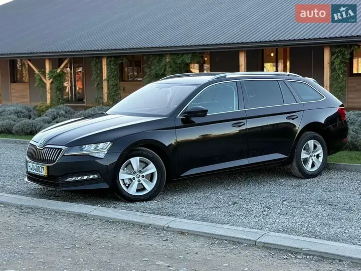 Skoda Superb 2020 photo 3