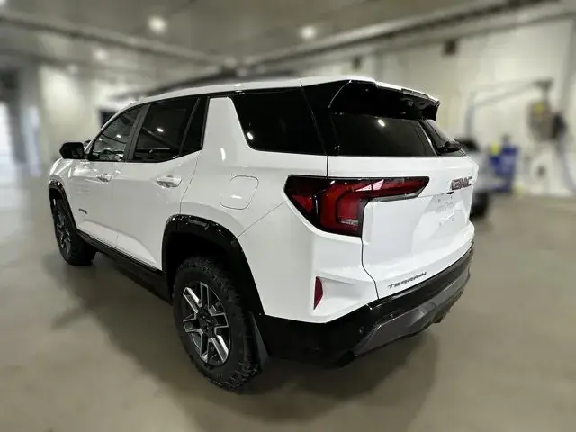 GMC Terrain 2027 photo 3