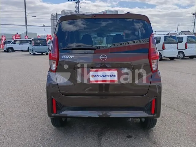 Nissan Dayz 2024 photo 2