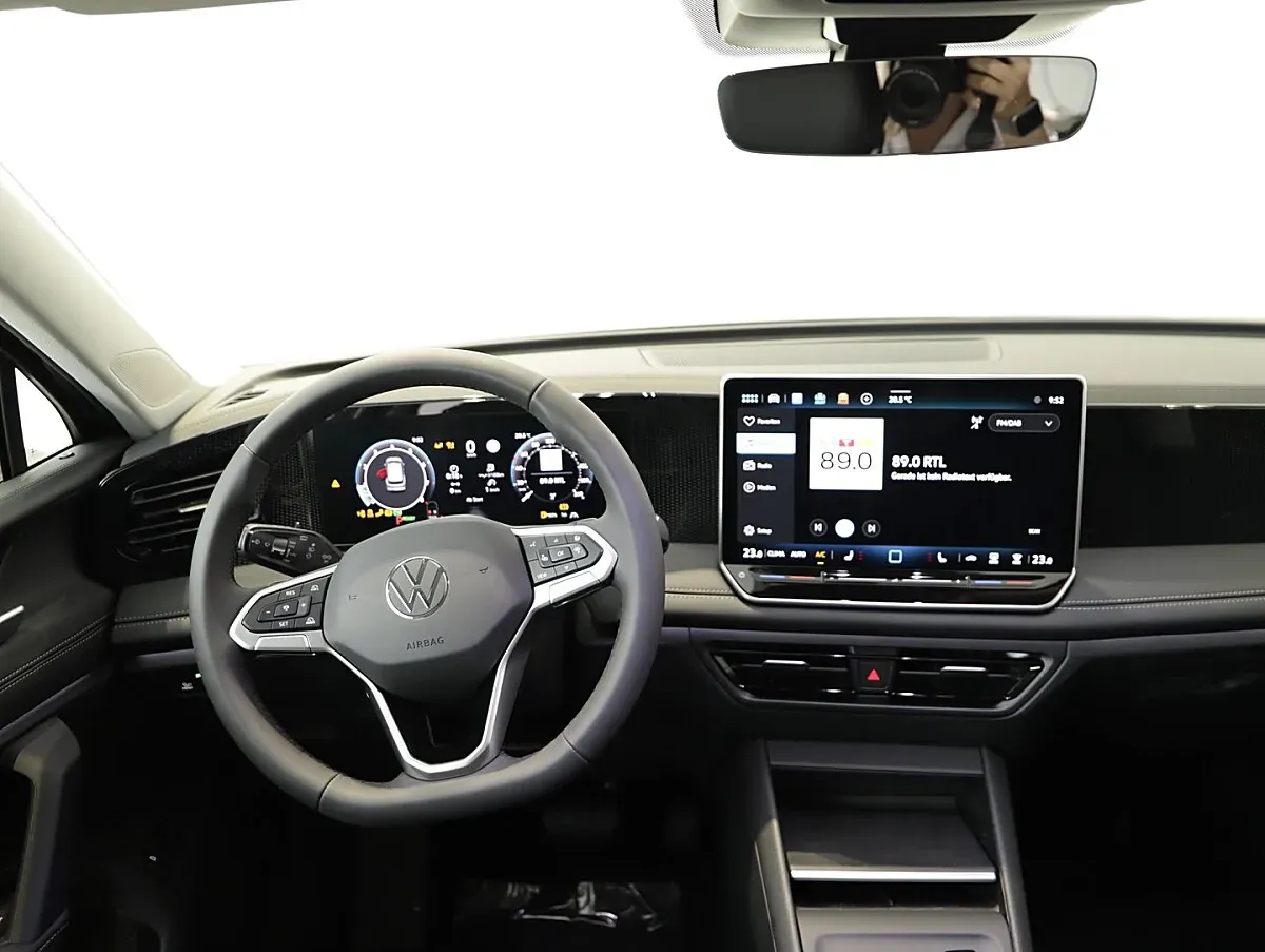 Volkswagen Tiguan 2026 photo 2