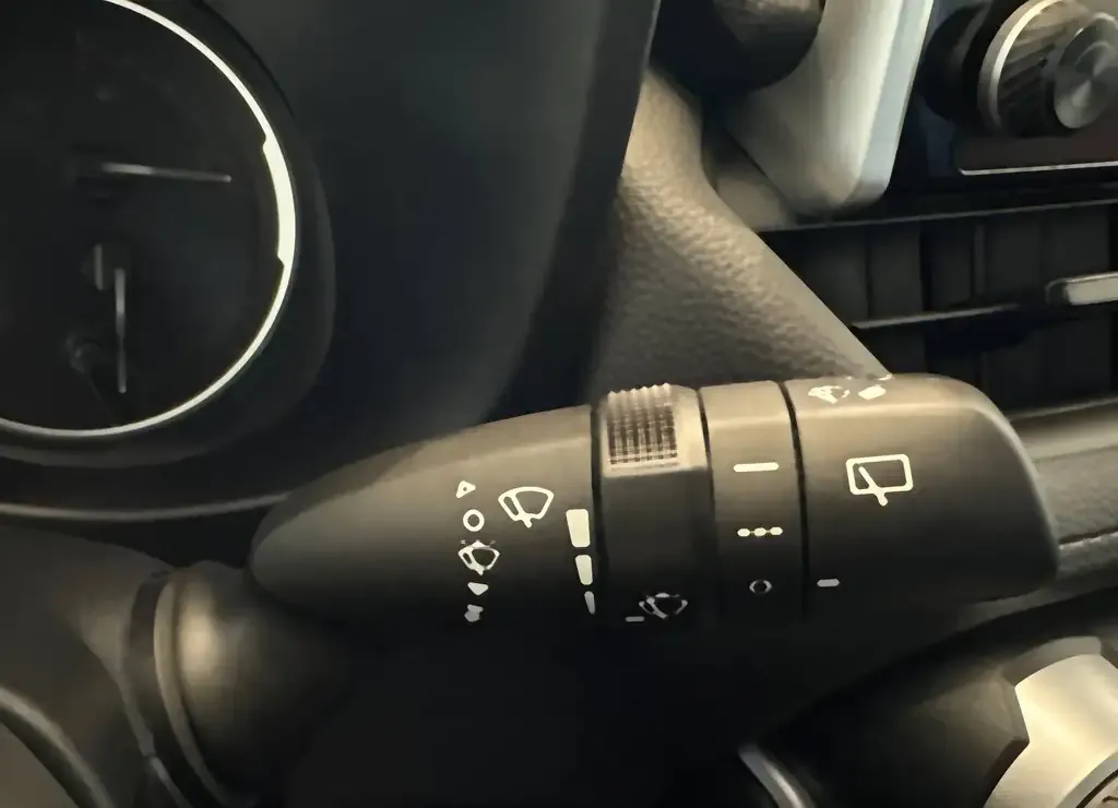Toyota Rav4 2023 photo 5