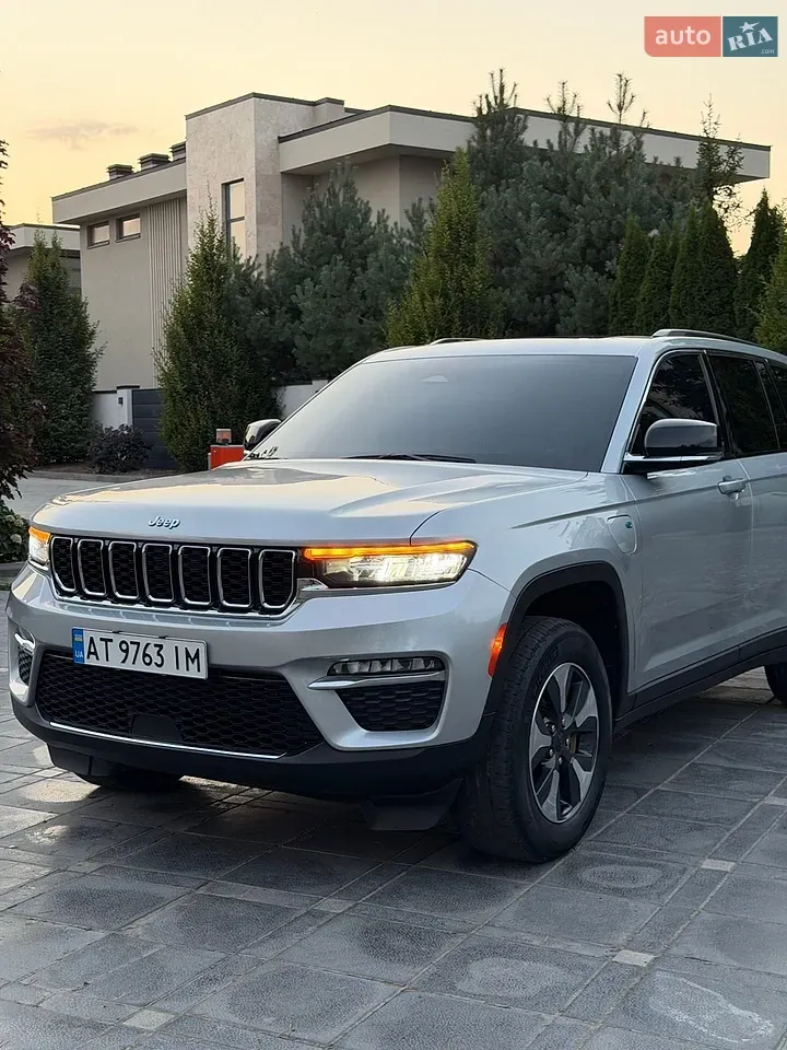 Jeep Grand Cherokee 2022 photo 2