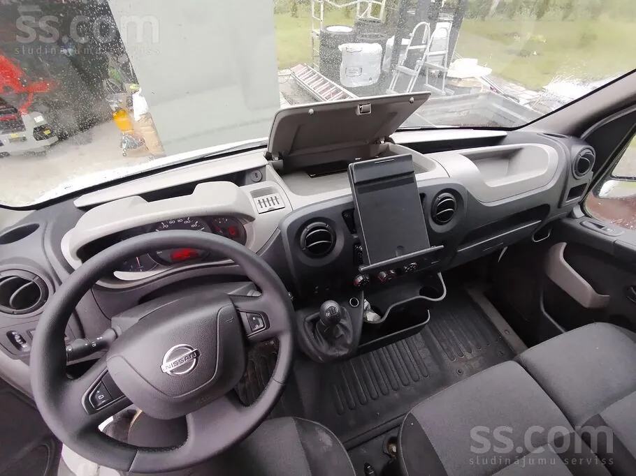 Nissan Nv400 2018 photo 5