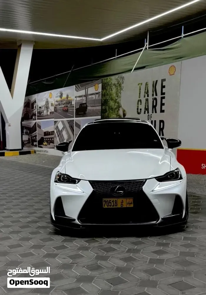 Lexus Is 2020 photo 2
