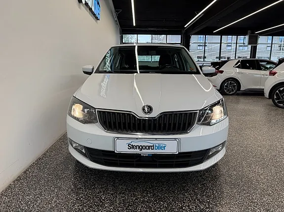 Skoda Fabia 2017 photo 2