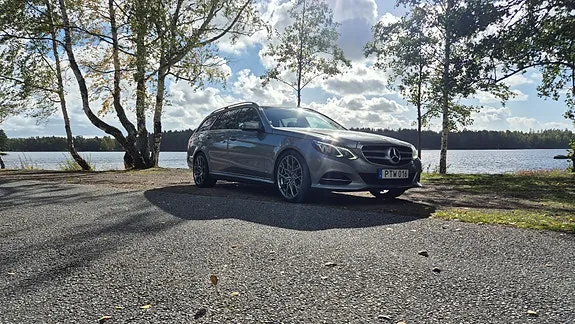 Mercedes-Benz E220