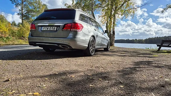 Mercedes-Benz E220 2014 photo 4