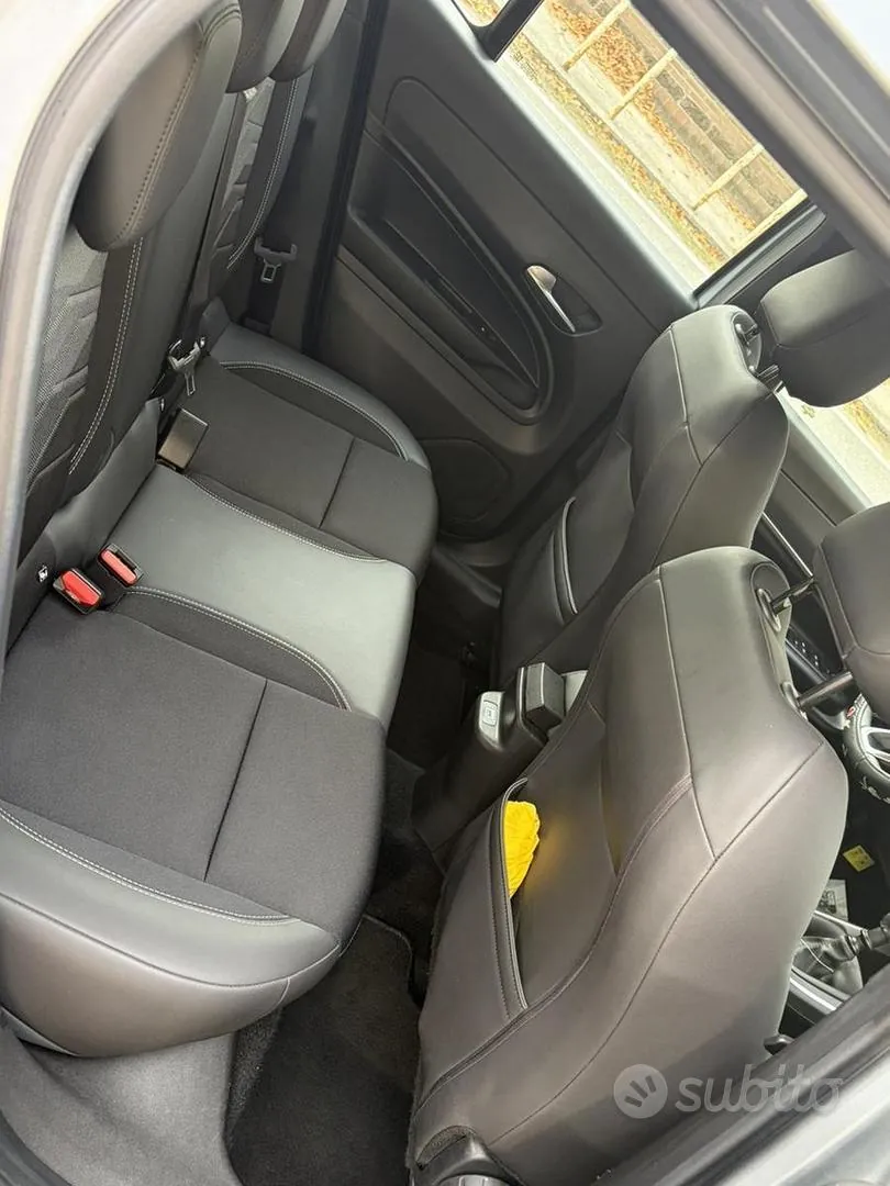 Jeep Avenger 2024 photo 4