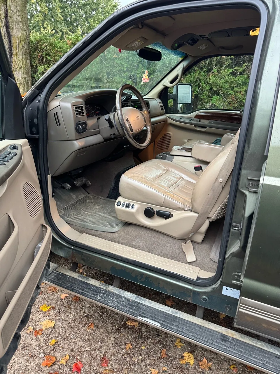 Ford Excursion 2000 photo 3