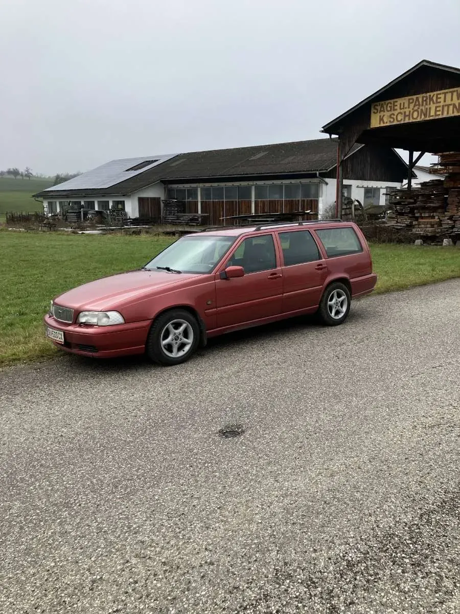 Volvo V70 1998 photo 2