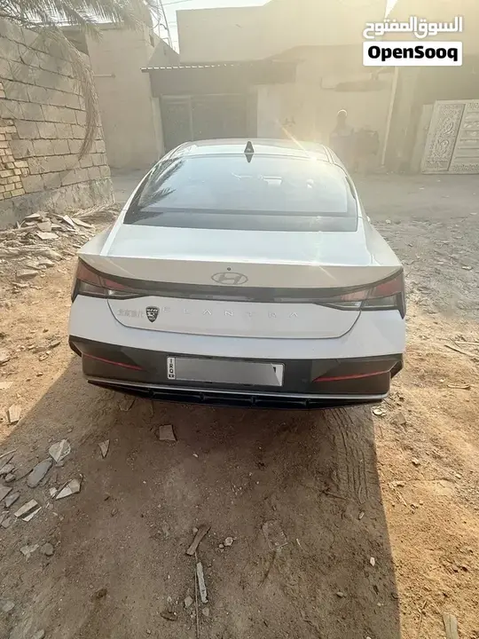 Hyundai Elantra 2025 photo 2