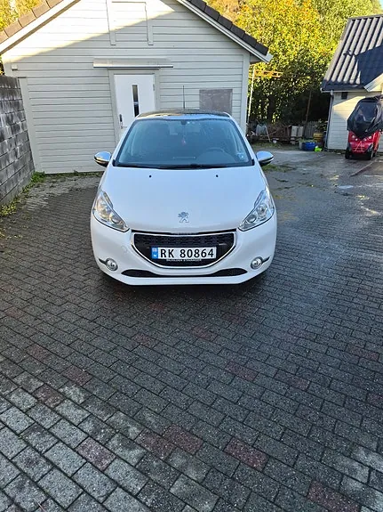 Peugeot 208