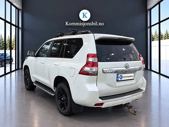 Toyota Land Cruiser 2016 photo 5