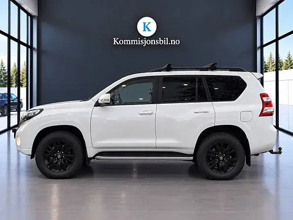 Toyota Land Cruiser 2016 photo 3
