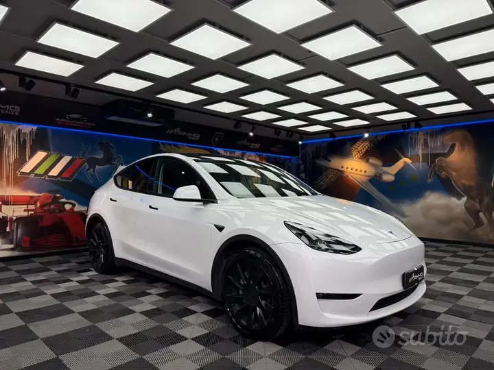 Tesla Model Y 2023 photo 3