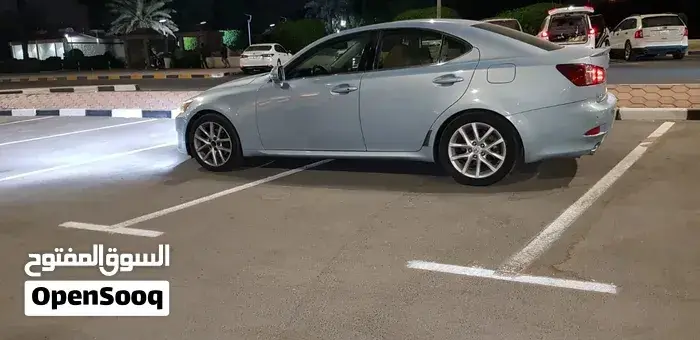 Lexus Is 2012 photo 3