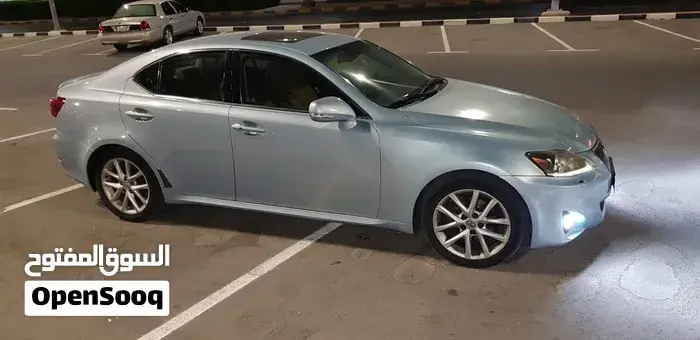 Lexus Is 2012 photo 4