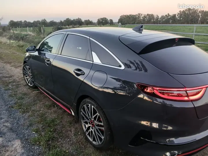 Kia Proceed 2022 photo 2