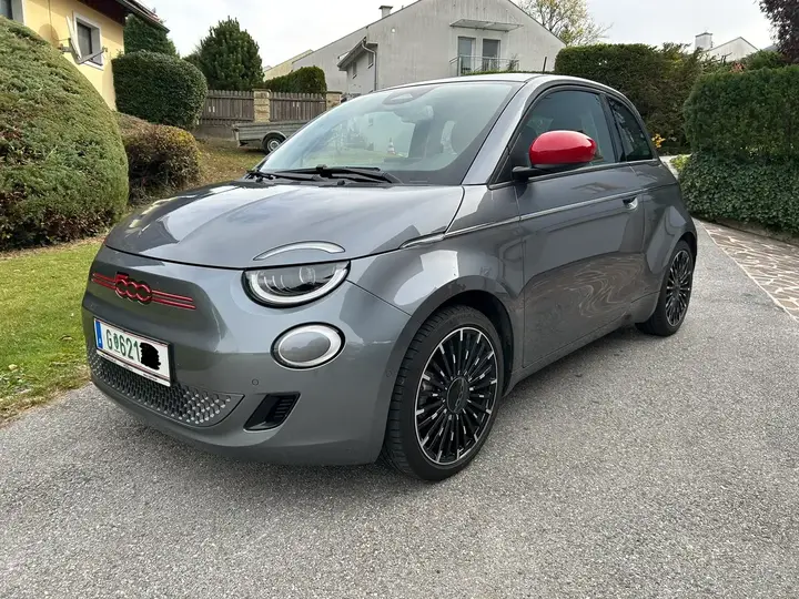 Fiat 500E