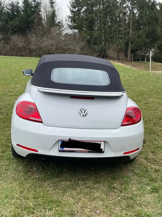 Volkswagen Beetle 2016 photo 2