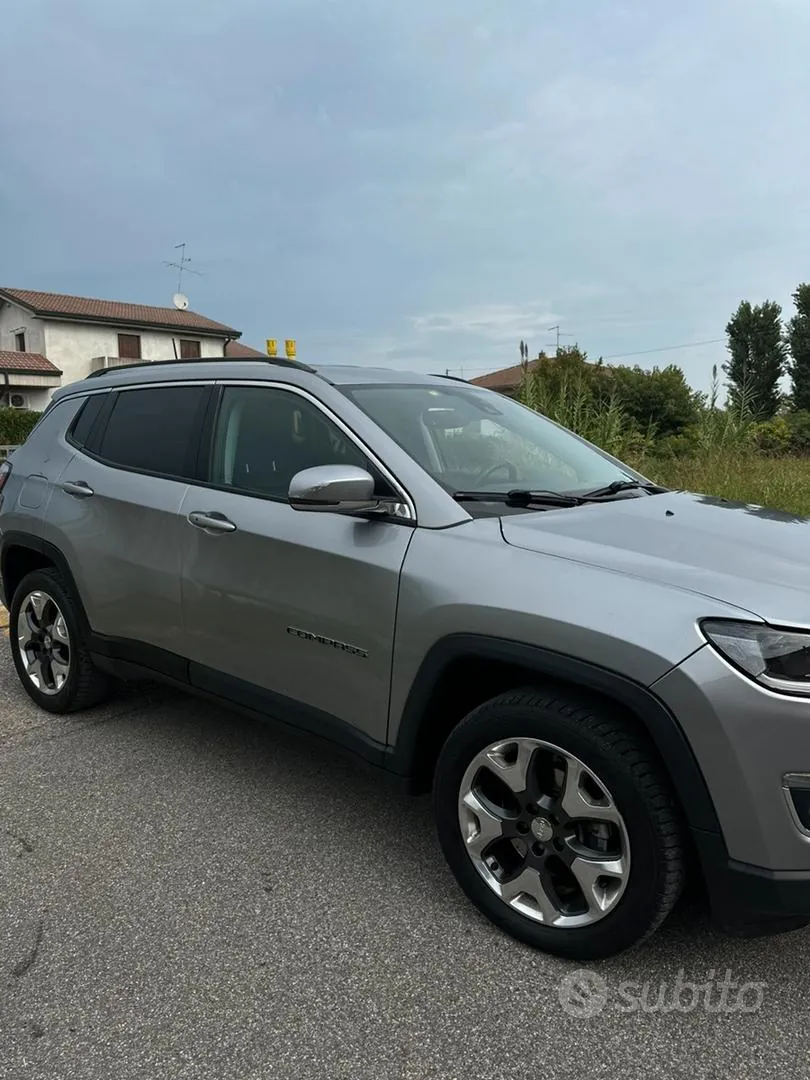 Jeep Compass 2018 photo 2