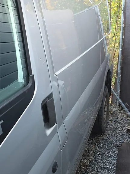Ford Transit 300S Van 2011 photo 4