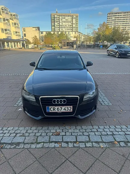 Audi A4 2009 photo 4