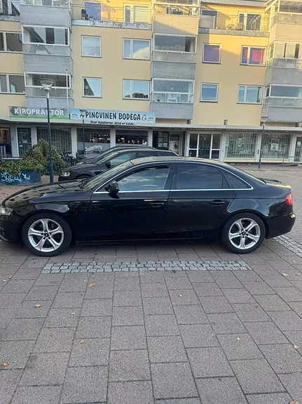 Audi A4 2009 photo 3