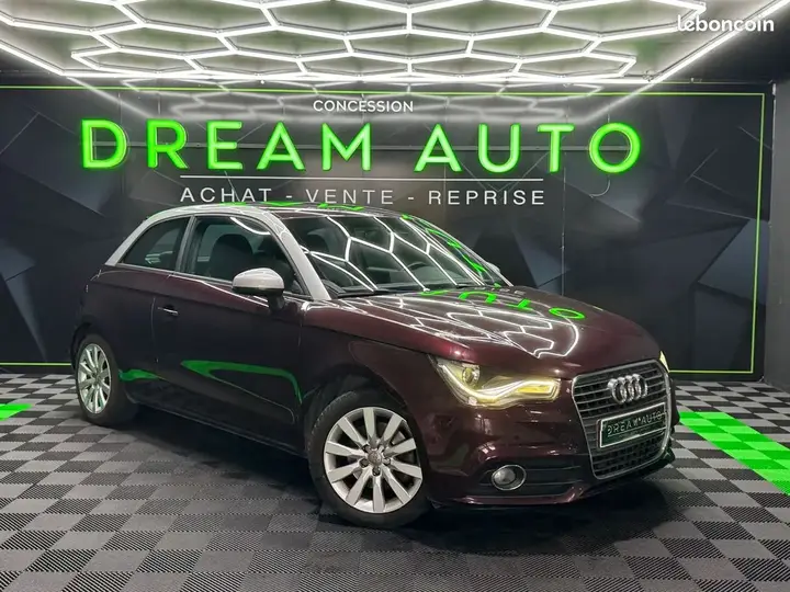 Audi A1 2010 photo 3