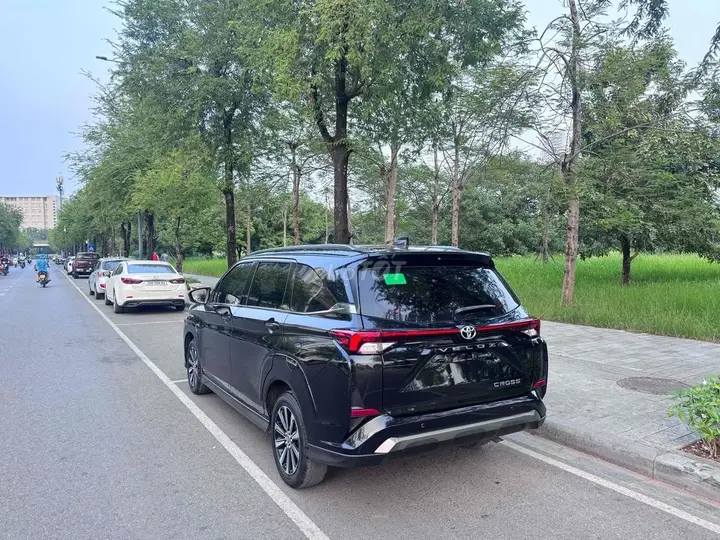 Toyota Veloz Cross 2023 photo 4